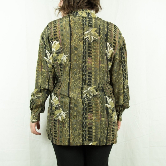 Vintage Silk Long-Sleeve Button-Up by Tess - Picture 4 of 4